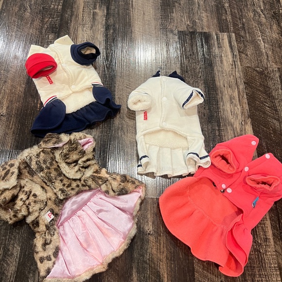 Lots dog outfits sz S - Picture 2 of 6